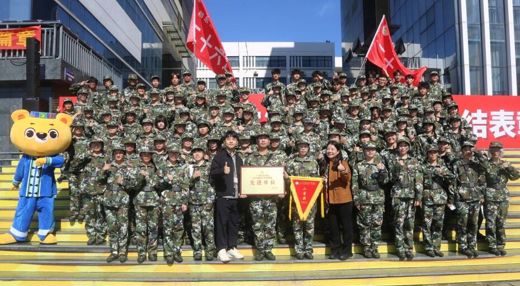 【喜报】tyc41183太阳成在2025级军训工作中喜获佳绩